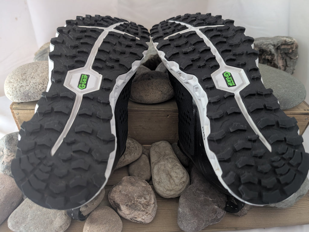 Inov-8, Parkclaw G280, Women's road-to-trail running shoes, Size 8 (F0134)