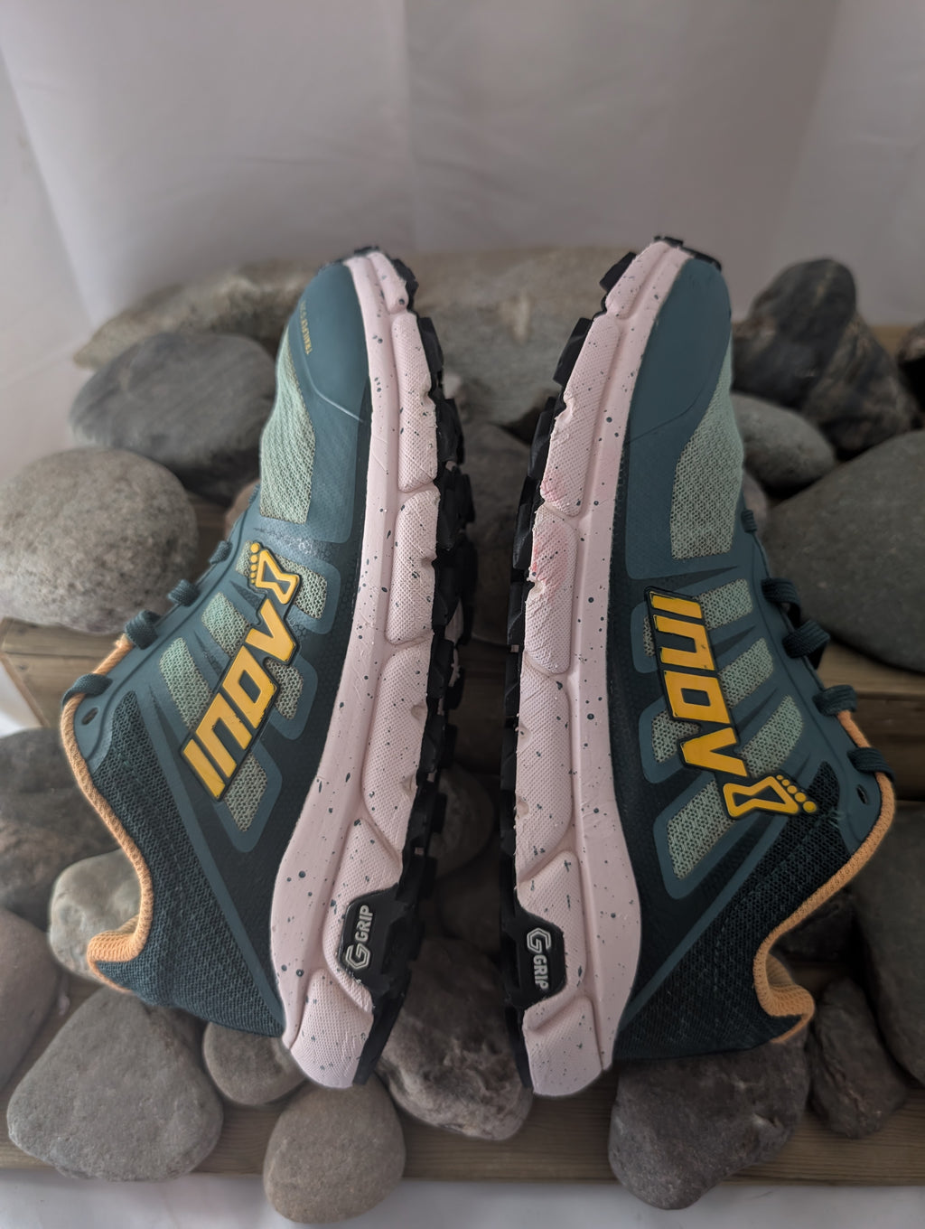 Inov-8, TrailFly G270 v2, Women's zero drop trail running shoes, size 4.5 (F0132)