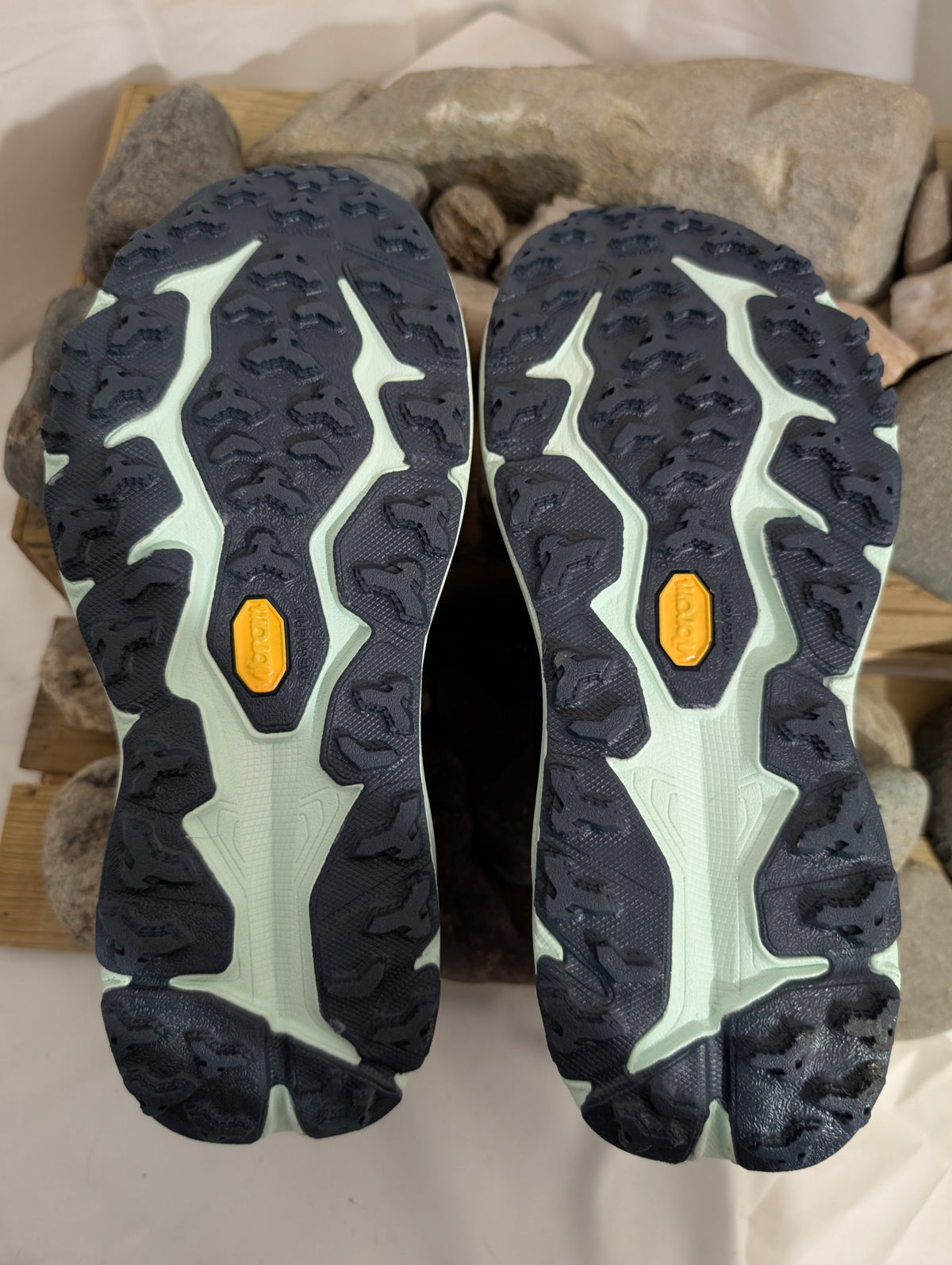 Hoka, Speedgoat 6, Men's trail running shoes, size 7.5 (F0158)