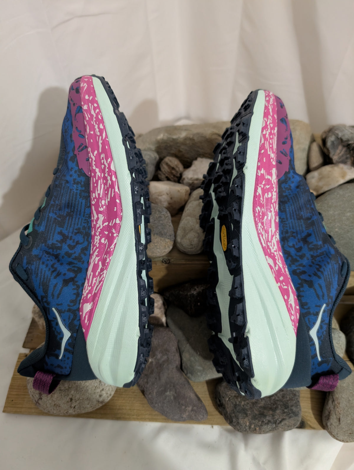 Hoka, Speedgoat 6, Men's trail running shoes, size 7.5 (F0158)