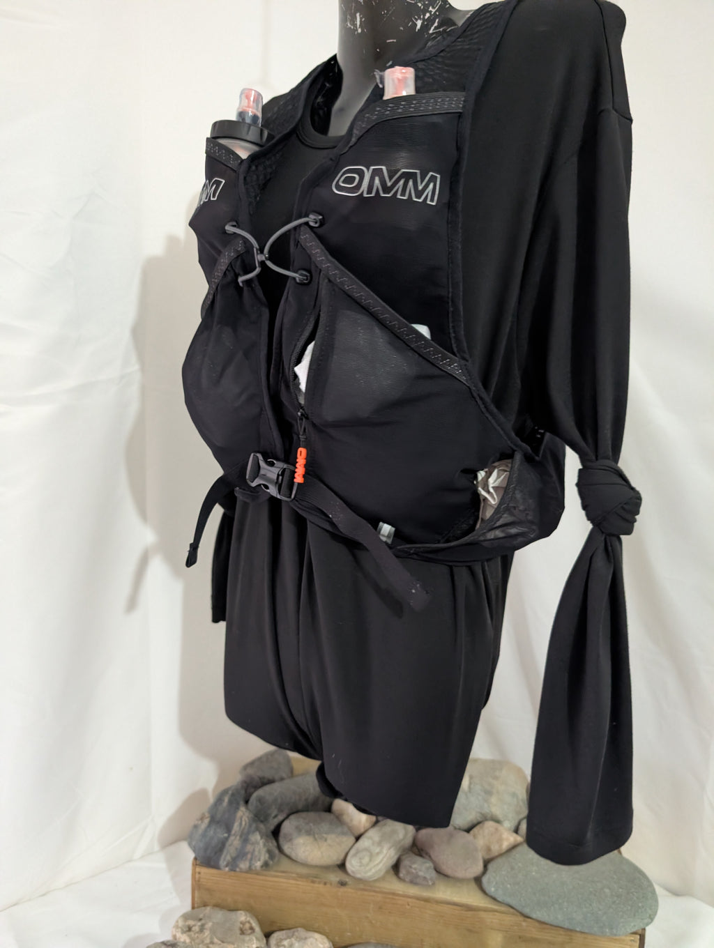 OMM, TrailFire Hydration Vest, 3-liters, Black, size L (AH0021)