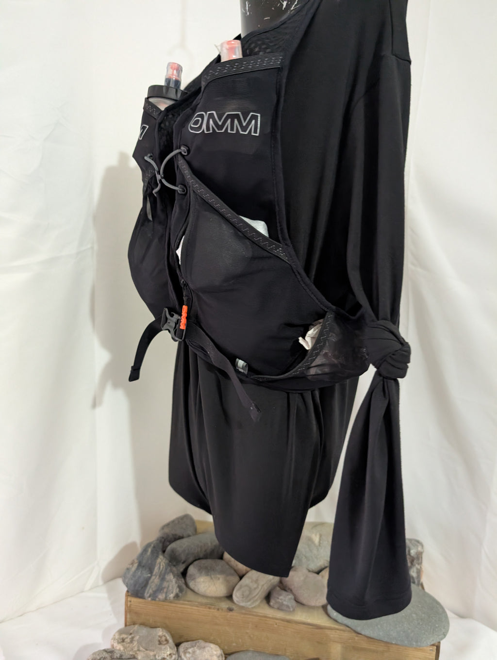 OMM, TrailFire Hydration Vest, 3-liters, Black, size L (AH0021)