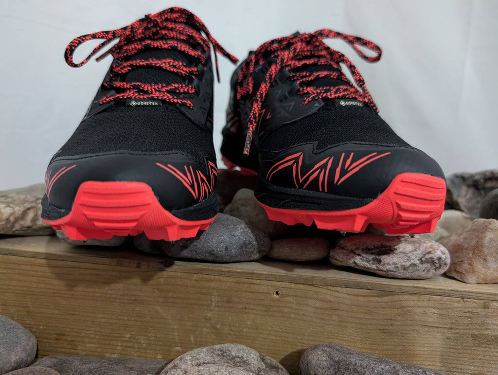 Asics, Gel-FujiSetsu 3, Women's winter trail running shoes GTX (with spikes), size 6 (F0169)