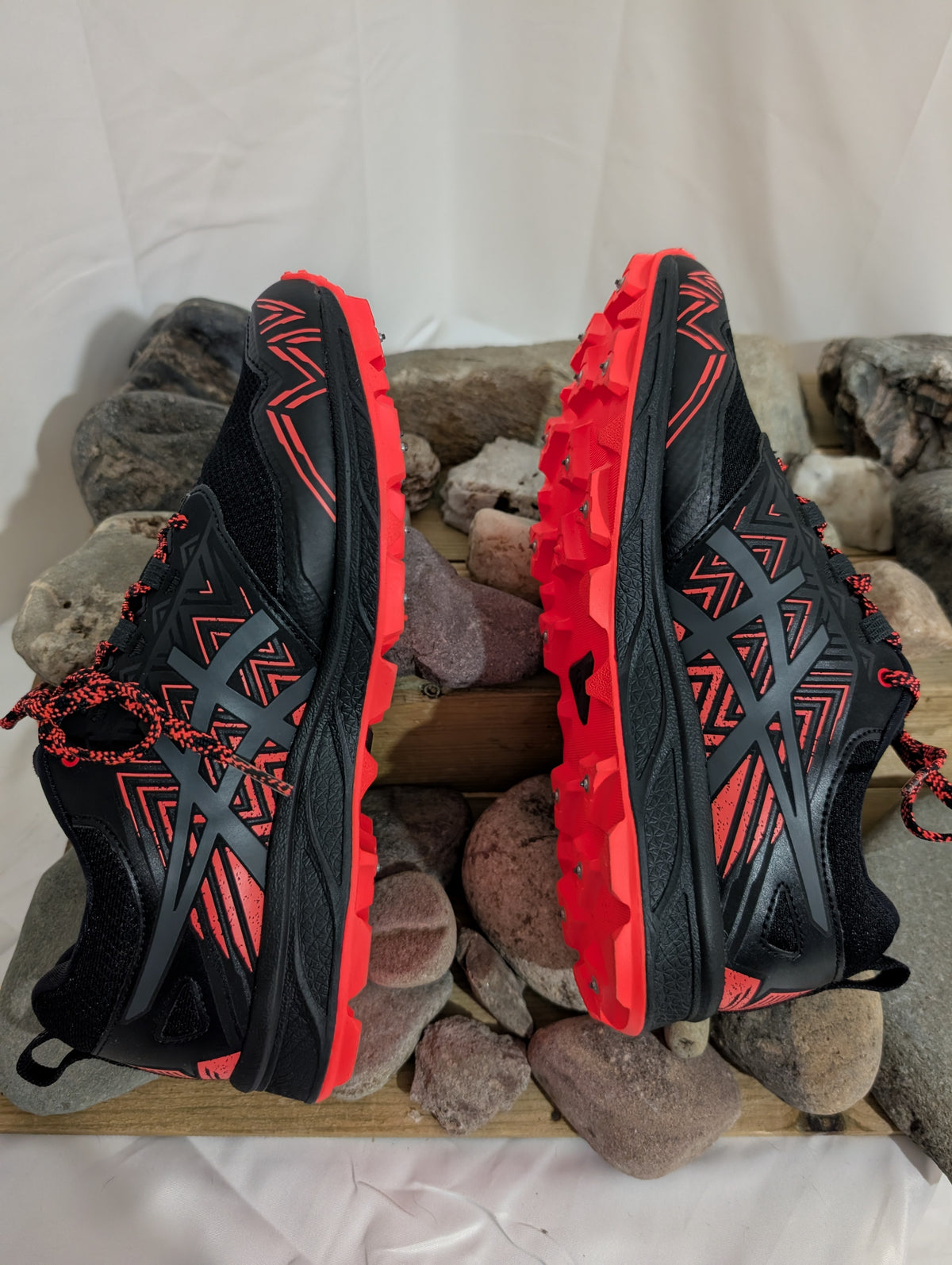 Asics, Gel-FujiSetsu 3, Women's winter trail running shoes GTX (with spikes), size 6 (F0169)