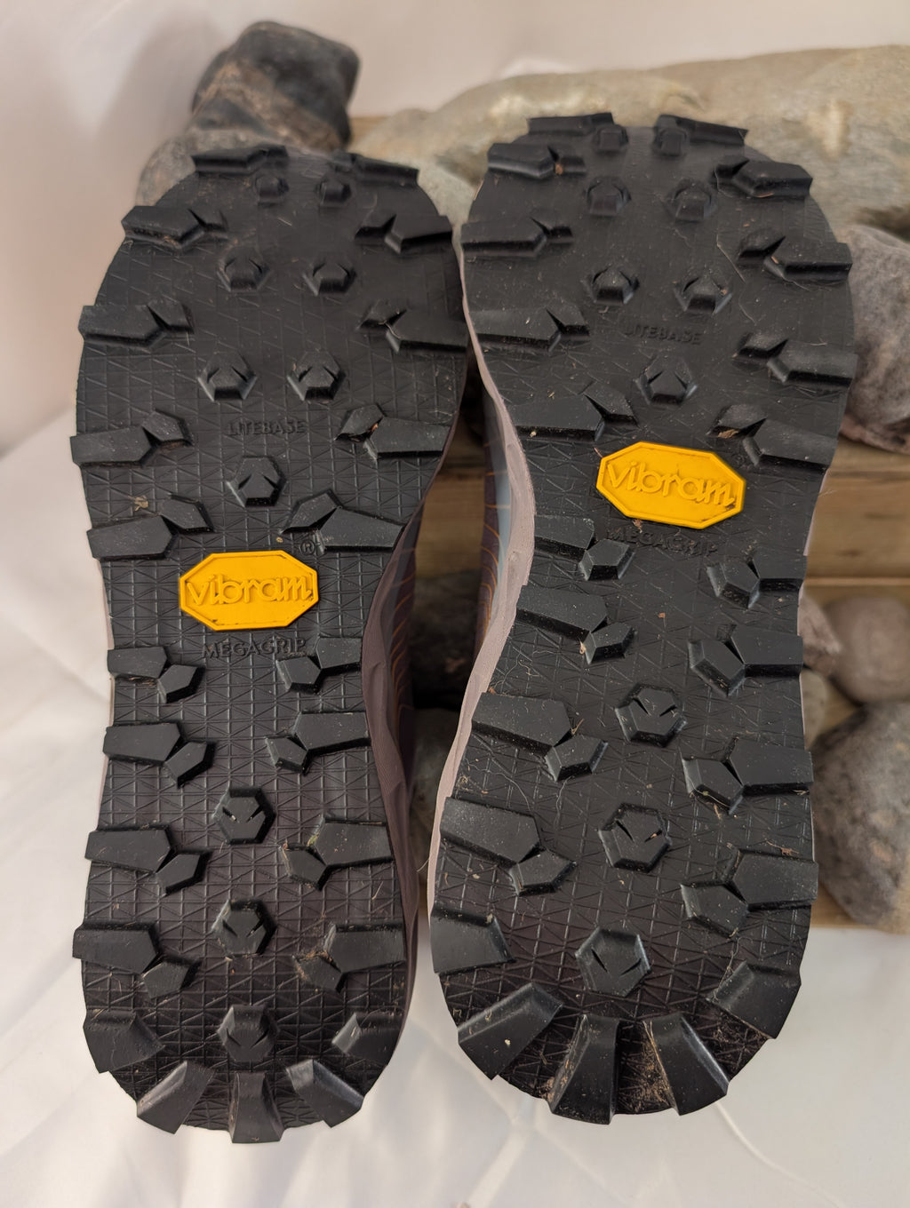 NNormal, Tomir, Women's waterproof trail running shoes, size 7, worn once, with box (F0172)