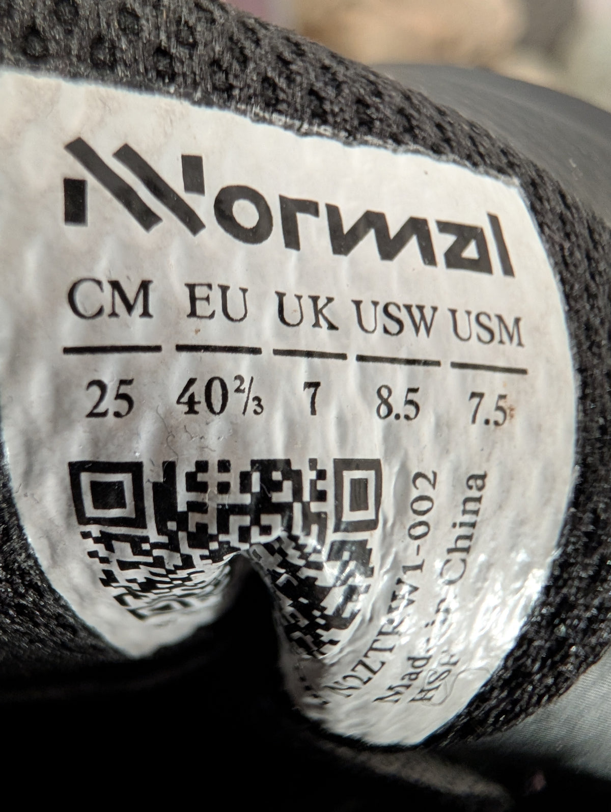 NNormal, Tomir, Women's waterproof trail running shoes, size 7, worn once, with box (F0172)