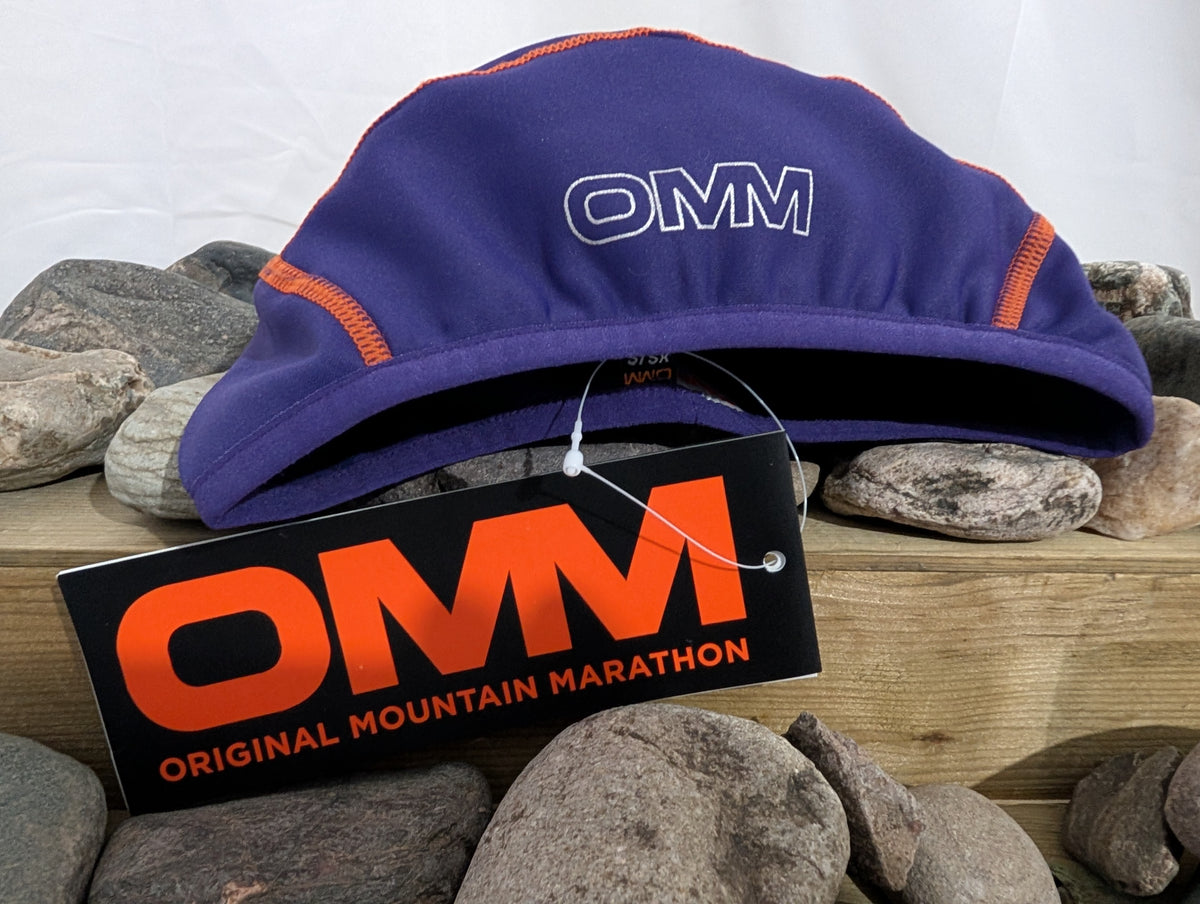 OMM, Contour Beanie Running Hat, BNWT, size XS/S (AC0030)
