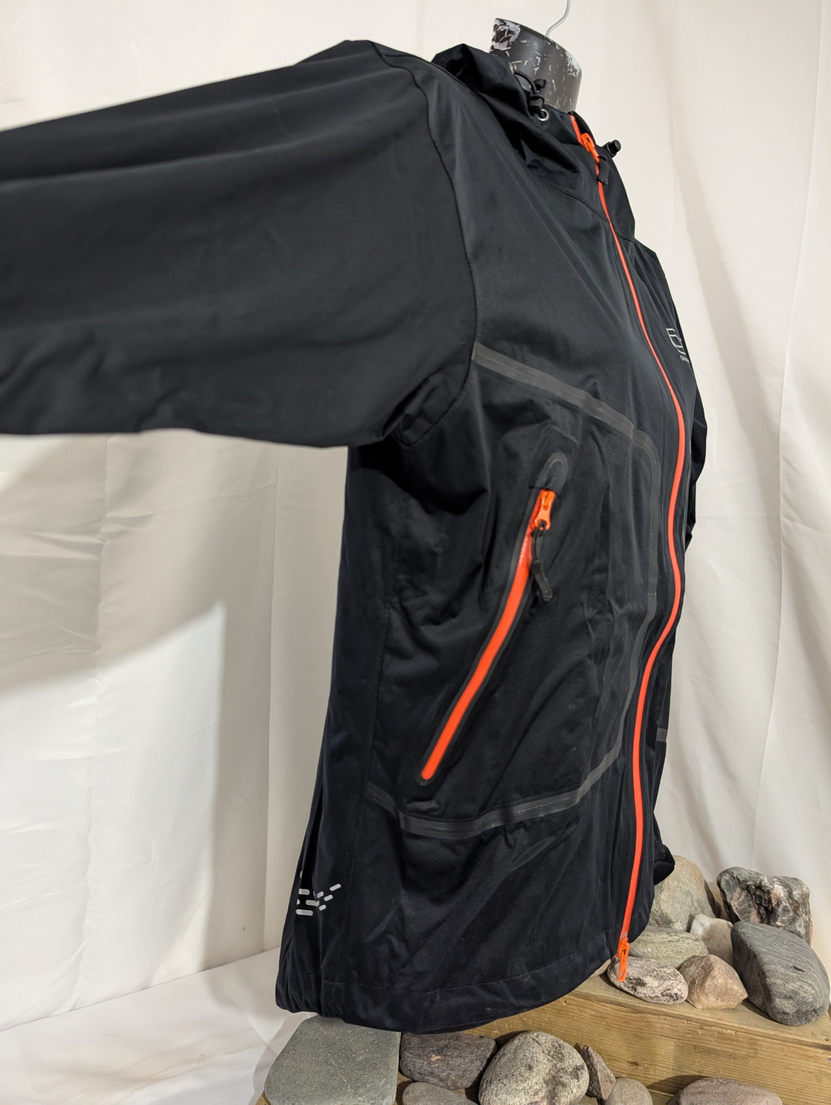 OMM, Kamleika Race II,  trail/ultra running jacket, size XS (CJ0087)