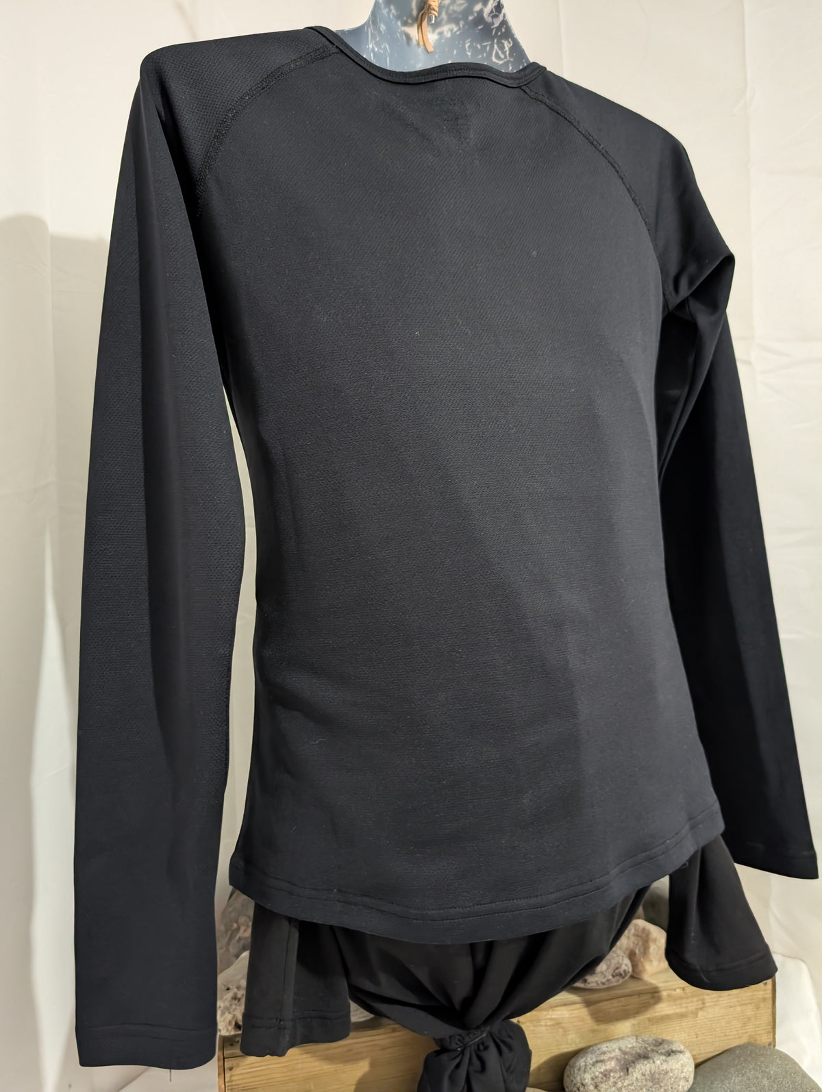OMM, Bearing Tee long-sleeved excercise top, size XS (CT0022)