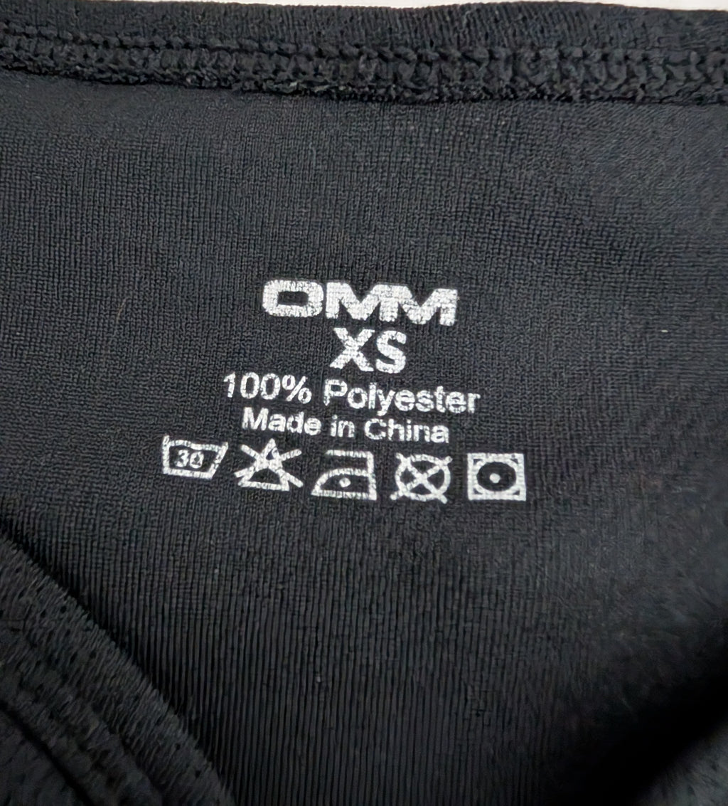 OMM, Bearing Tee long-sleeved excercise top, size XS (CT0022)